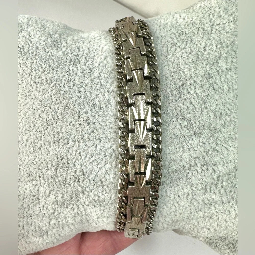🤍Vintage Silver Tone Link Bracelet